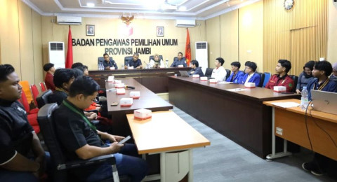 Sambut Pemilu 2029, Bawaslu Provinsi Jambi Himpun Gagasan Strategis Generasi Muda Lewat FGD
